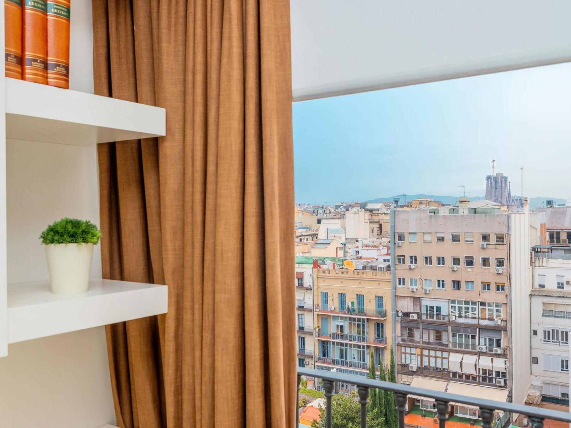 Apartment Centro- Passeig De Gracia - Casa Batllo By Interhome Barcelona Exterior photo